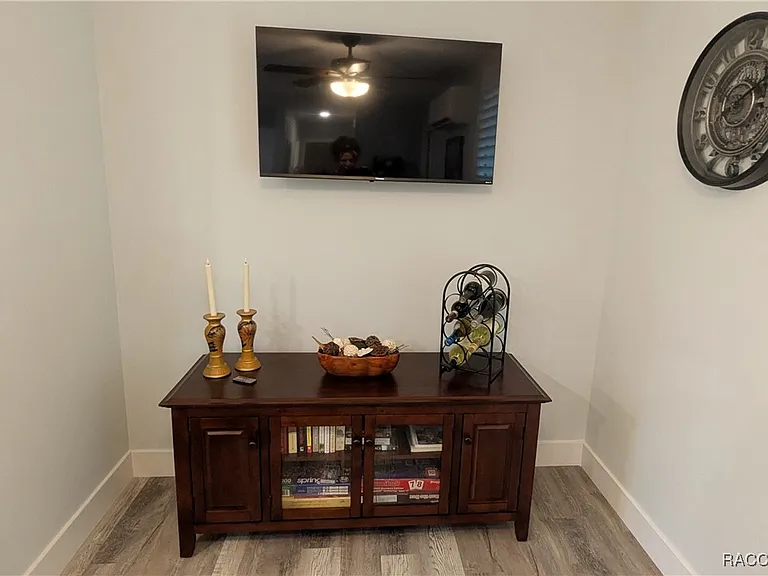 5652 W Nobis Cir — Photo 10