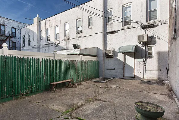 Sold by Brooklyn Real Inc | media 7