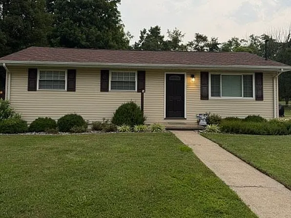 77 Maple Dr, Williamstown, WV 26187