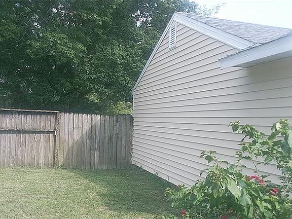 3rd image of 3125 Quail Dr