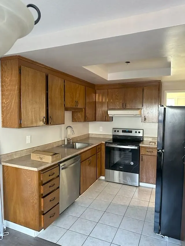 3 bed, 1.5 bath, 1185 sqft, $2,700 — Photo 4