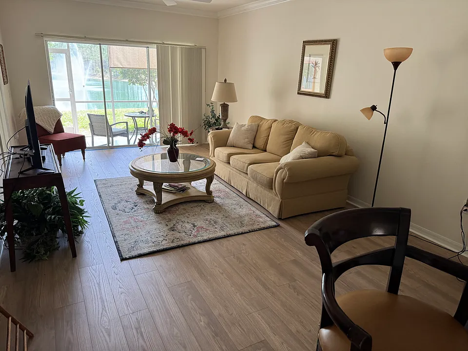 431 Valerie Way #103