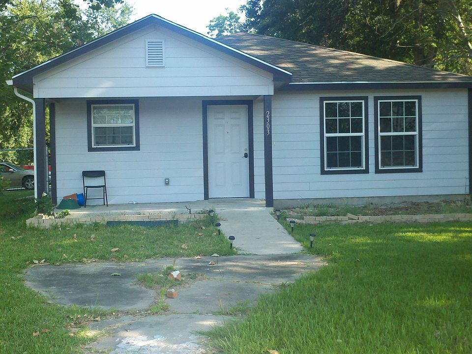1st image of 2303 Bonnie St