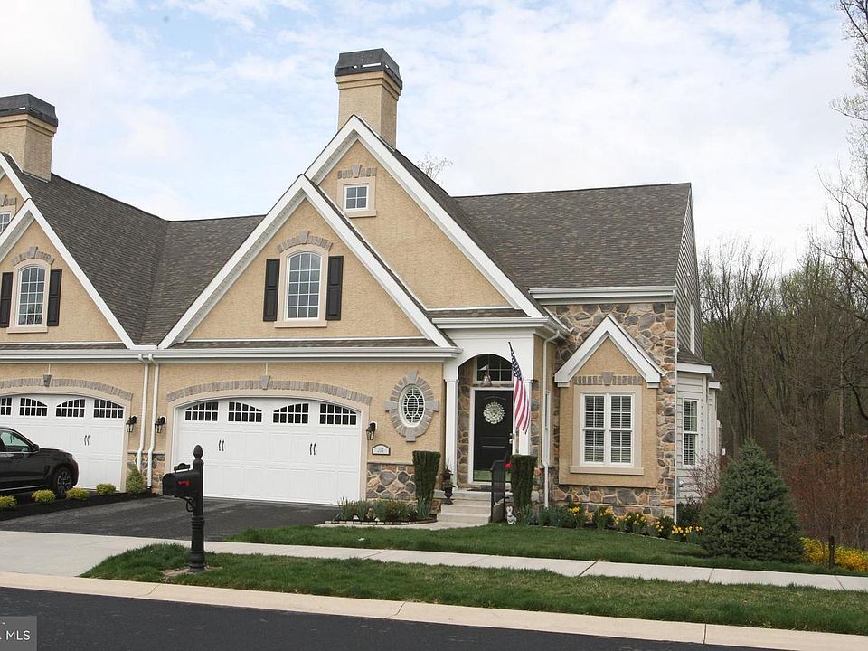 1st image of 264 Carlow Dr