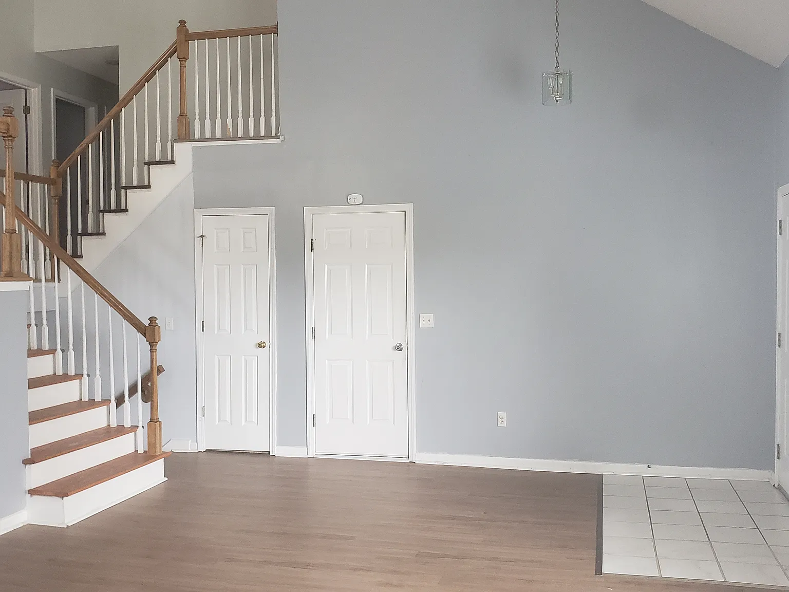 4 bed, 2388 sqft, $2,999 — Photo 2