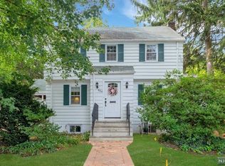 829 Kinderkamack Rd, Oradell, NJ 07649