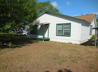 628 Austin St W, Matagorda, TX 77457