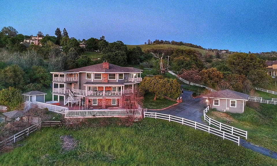 1st image of 2375 Fawn Hill Ln