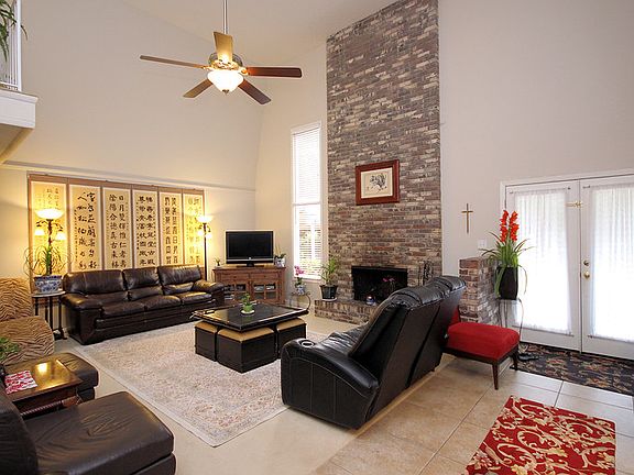 2nd image of 2035 Lewis Turner Blvd Unit A