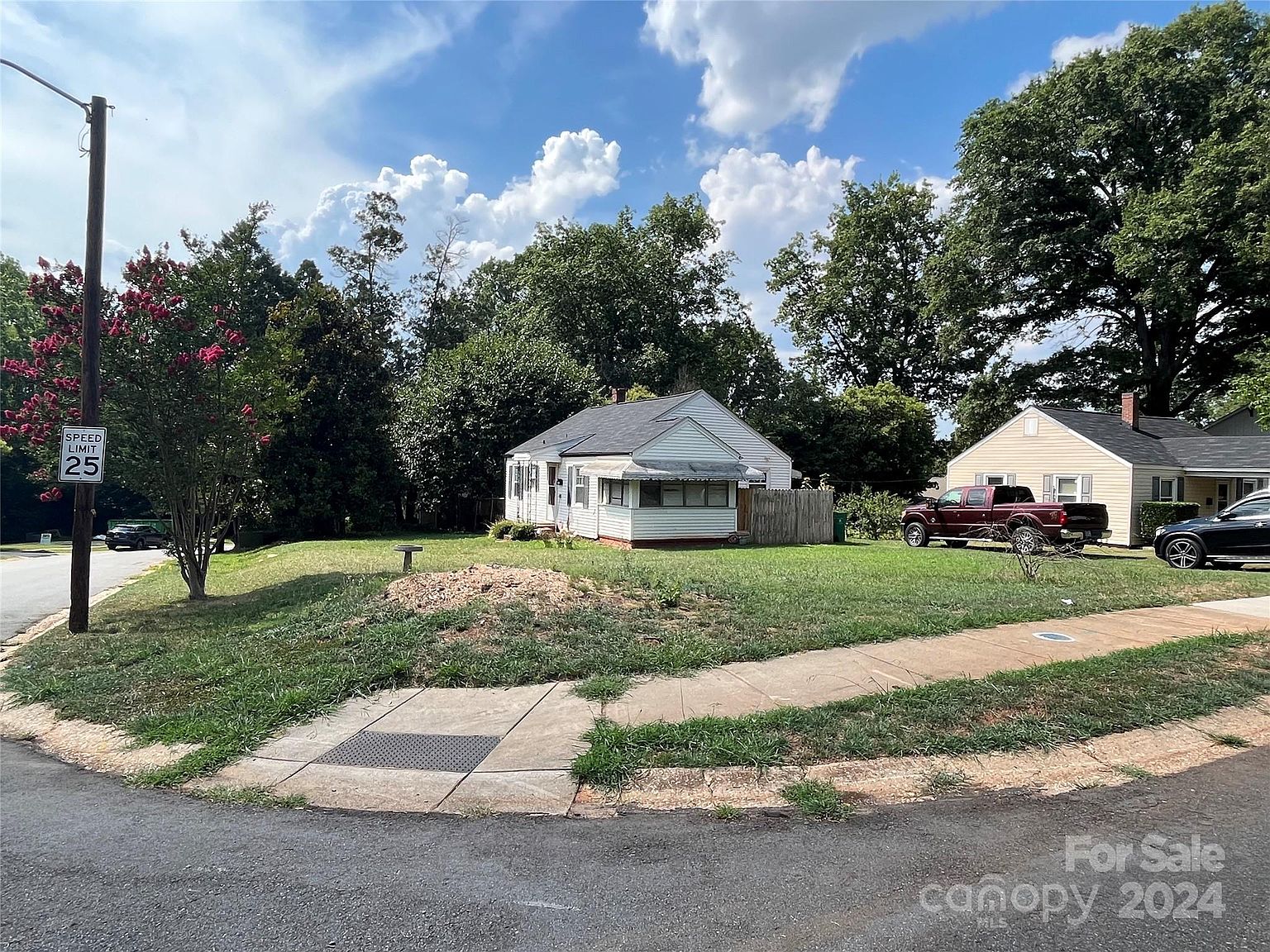 2500 Roslyn Ave, Charlotte, NC 28208 MLS 4162256 Zillow