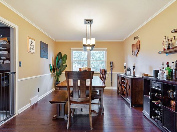 5th image of 9640 Grandview Ave NW