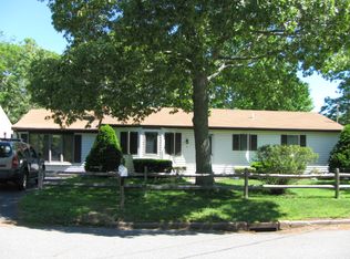 2 Yale Dr, Hampton Bays, NY 11946