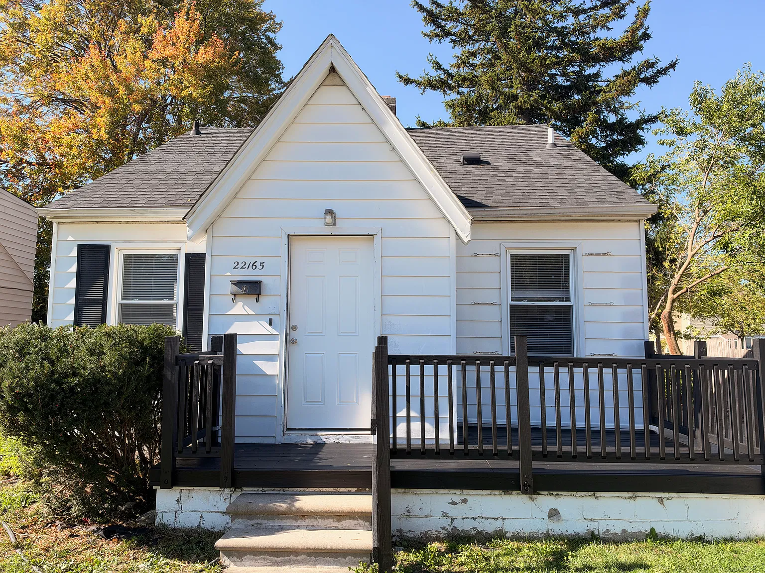 3 bed, 1130 sqft, $1,550 — Photo 2