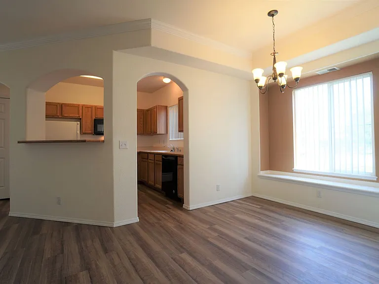 3770 Strawberry Field Grv #B — Photo 6