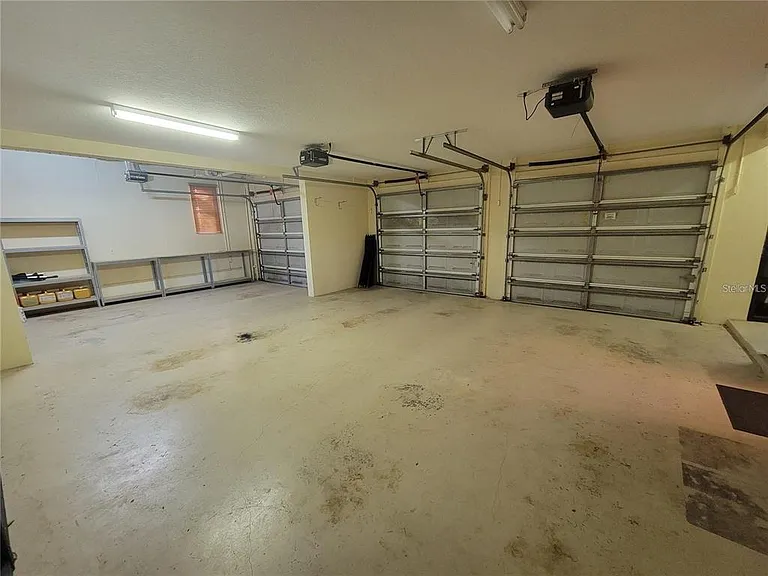 10209 Thurston Groves Blvd — Photo 44