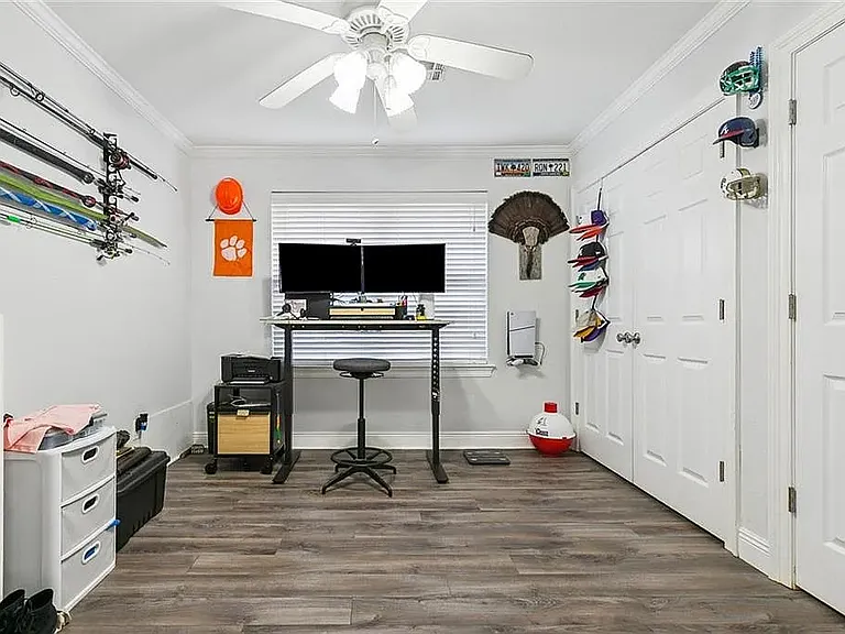6958 Orleans Ave — Photo 7