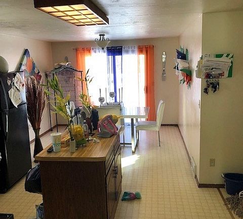 4th image of 2212 Crary St