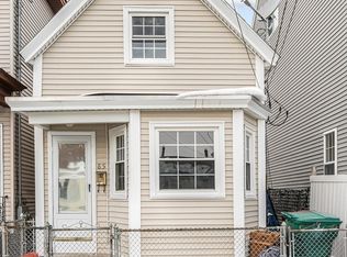 85 Kinsman St, Lowell, MA 01852