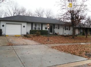 749 S Oak St, Gardner, KS 66030