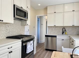 353 E 234th St #2B, Bronx, NY 10470