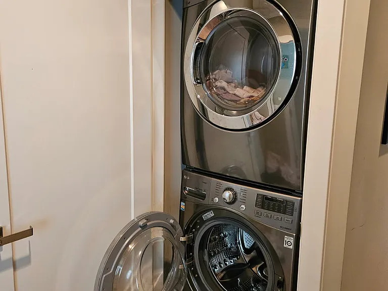 Washer & Dryer