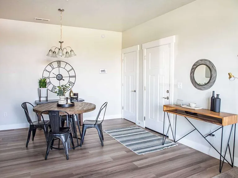451 N 360 W #230 — Photo 3