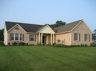 5585 Hollie St NE, Lancaster, OH 43130