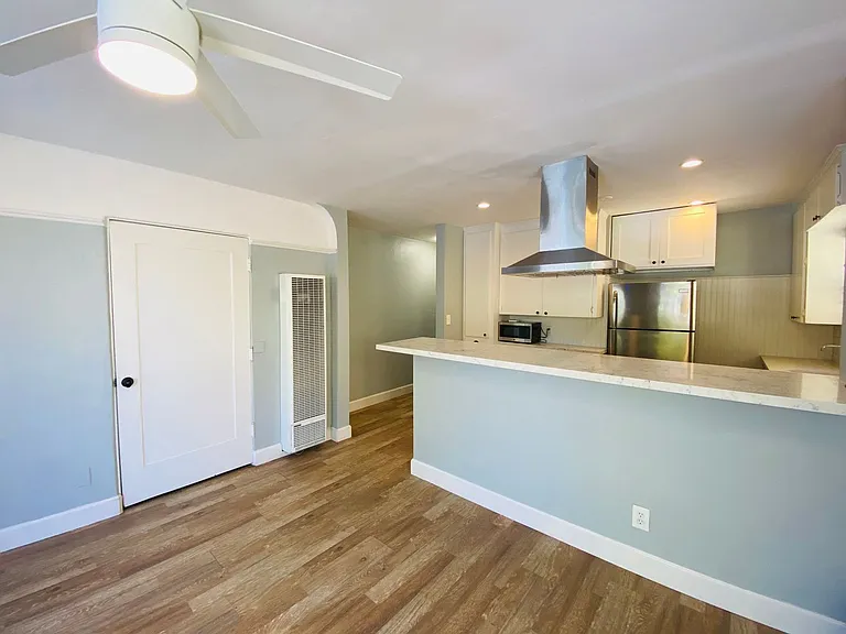 2315 Lincoln Ave — Photo 12