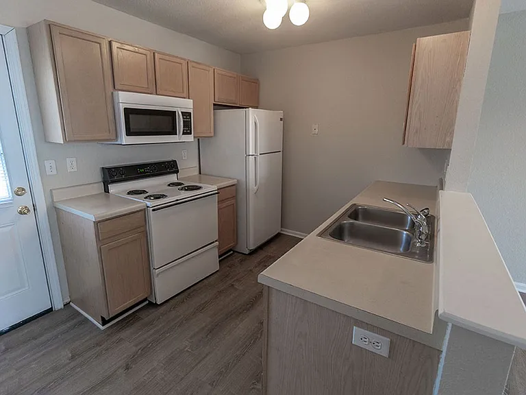 1507 Riva Ridge Ct — Photo 6