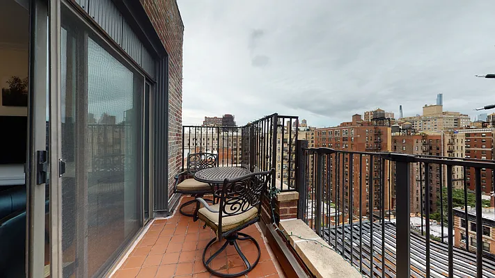 Rented by Bond New York | media 17