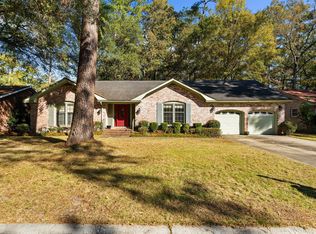 219 Runnymede Ln, Summerville, SC 29485