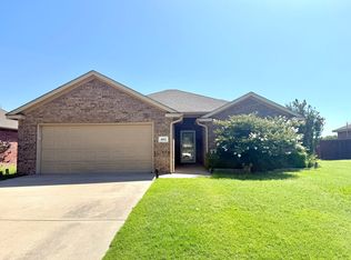 402 Boggy Creek Dr, Ardmore, OK 73401
