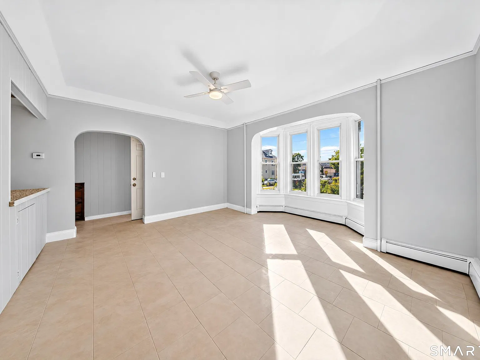 2 bed, 1.0 bath, 1175 sqft, $1,900 — Photo 4