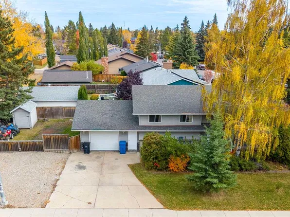 680 W Wallace Dr, Carstairs, AB T0M 0N0