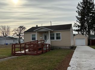 825 W Washington St, Rensselaer, IN 47978