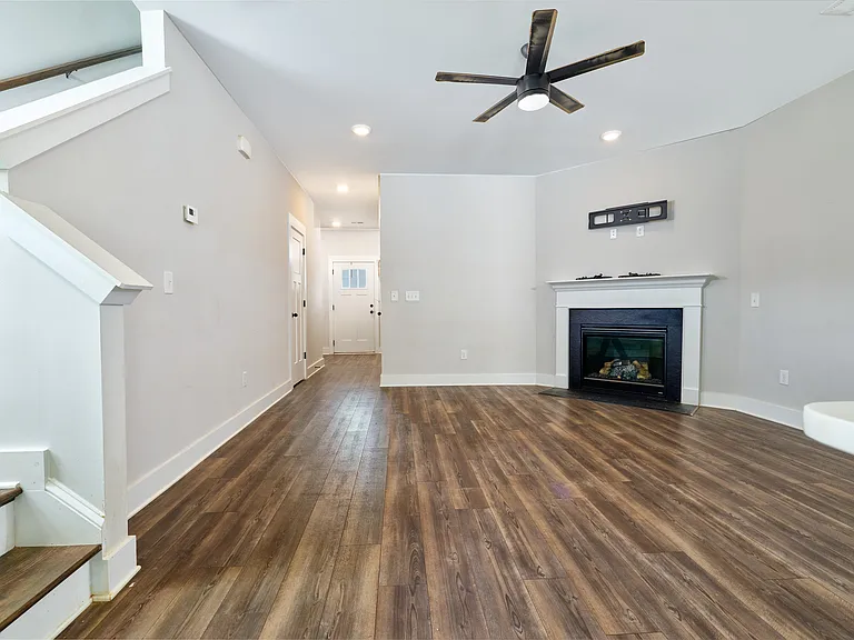 1069 Millison Pl — Photo 7