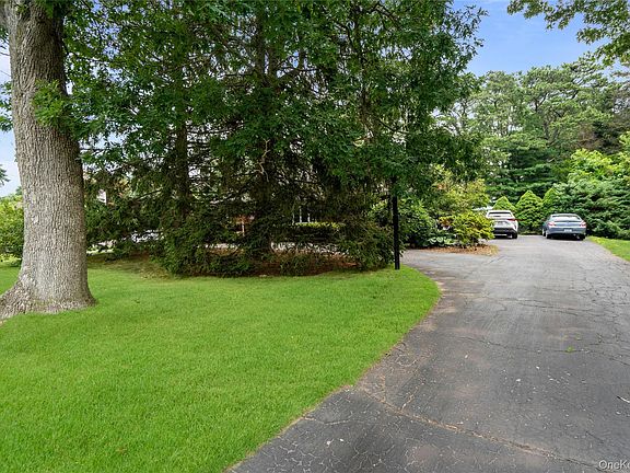 4th image of 1359 Manor Lane
