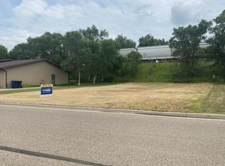 305 Port Charlotte Ave, Fort Pierre, SD 57532