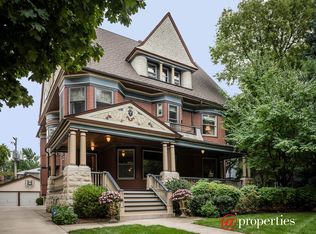 210 Home Ave #1, Oak Park, IL 60302