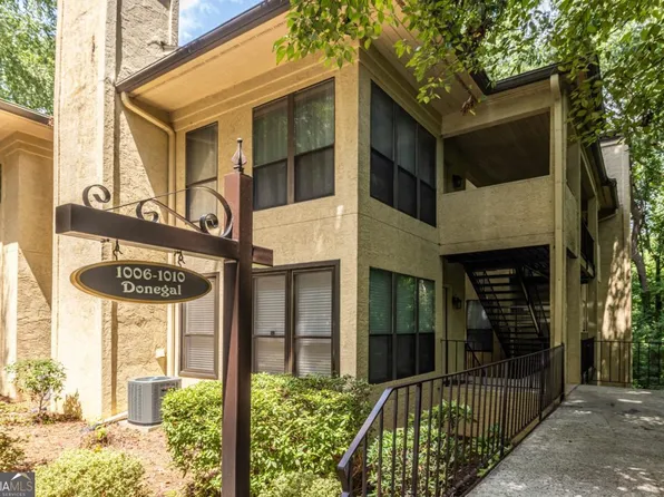 1006 Donegal SE, Smyrna, GA 30080