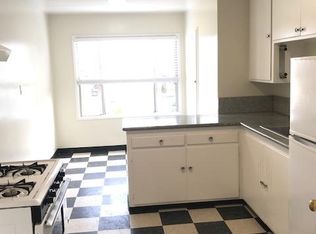 854 40th St, Emeryville, CA 94608