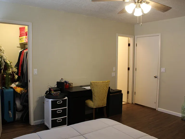 1336 Eastgate Dr — Photo 23