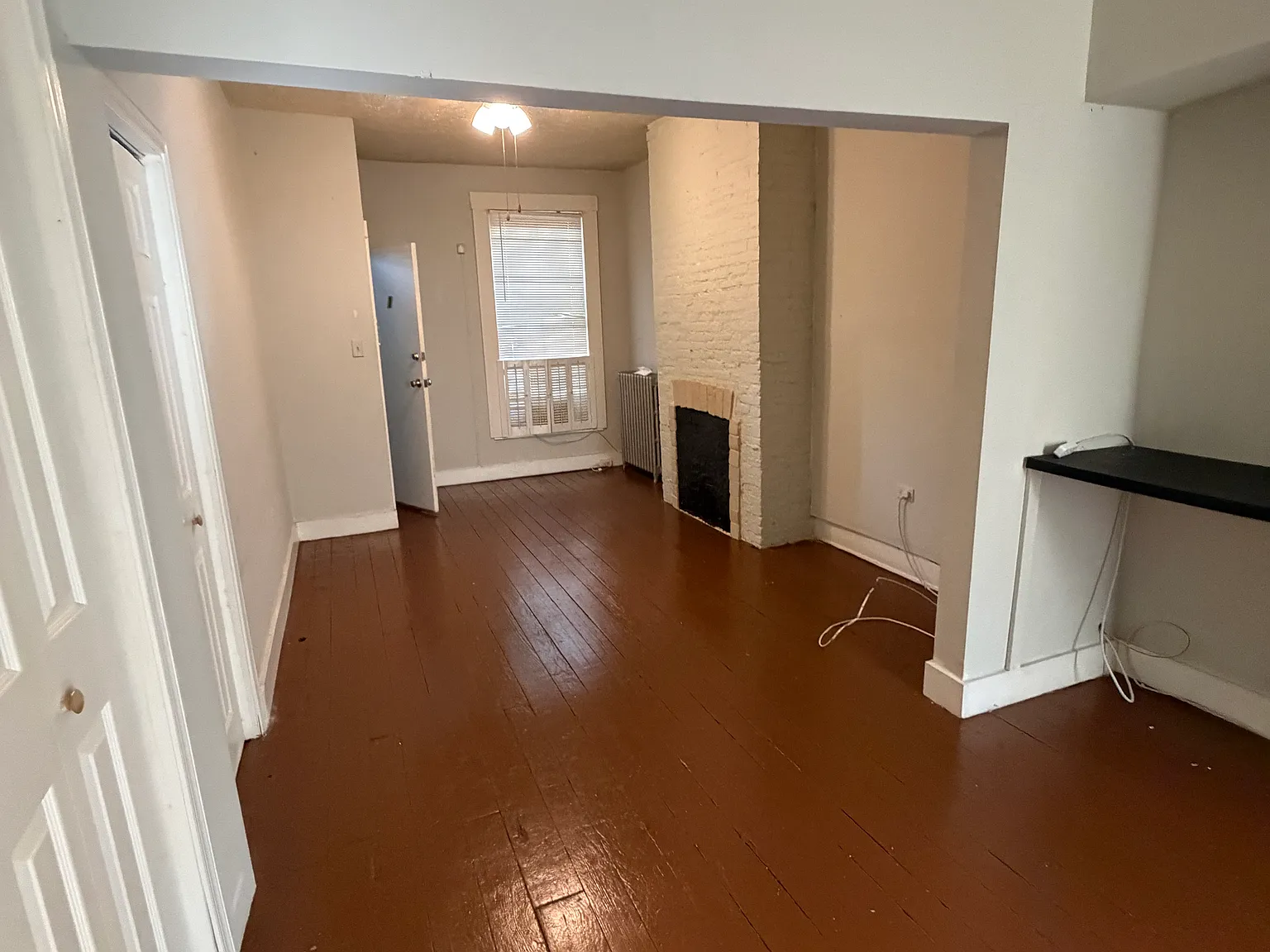 1 bed, 980 sqft, $1,200 — Photo 2
