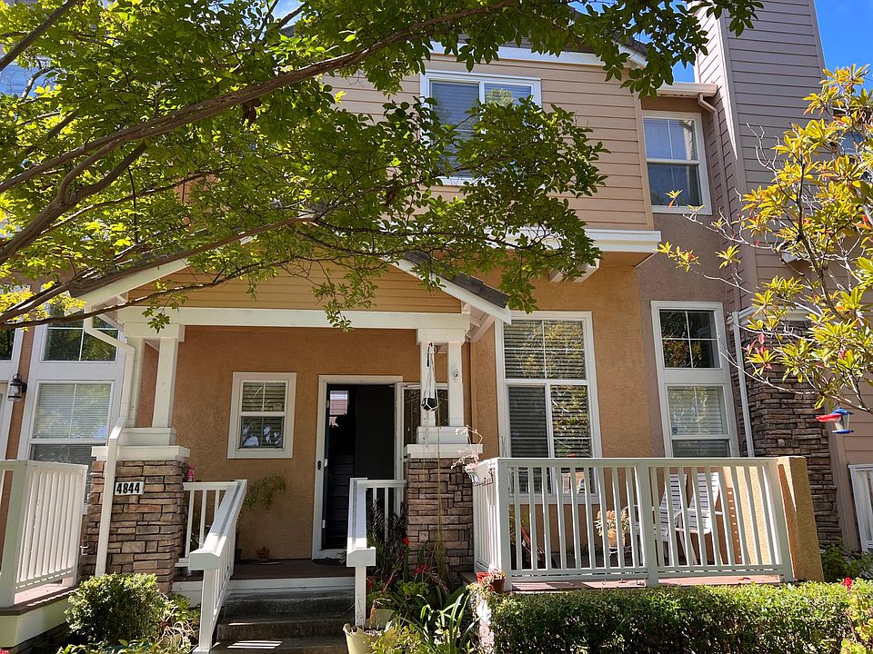 1st image of 4844 Central Pkwy #81