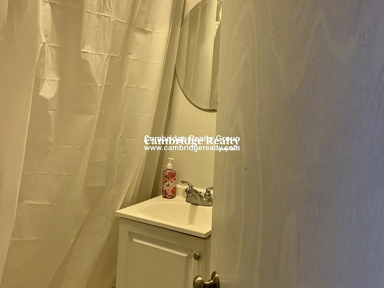 110 Willow St #2T — Photo 7