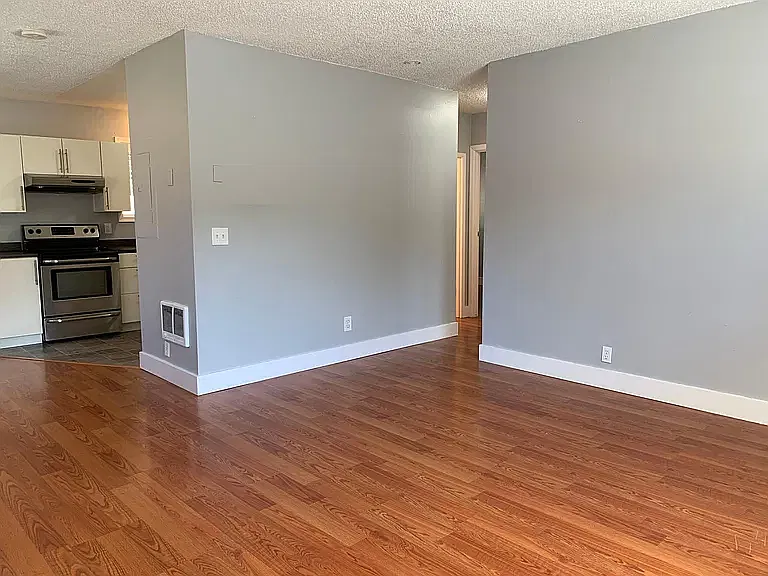 2 bed, 798 sqft, $1,850 — Photo 2