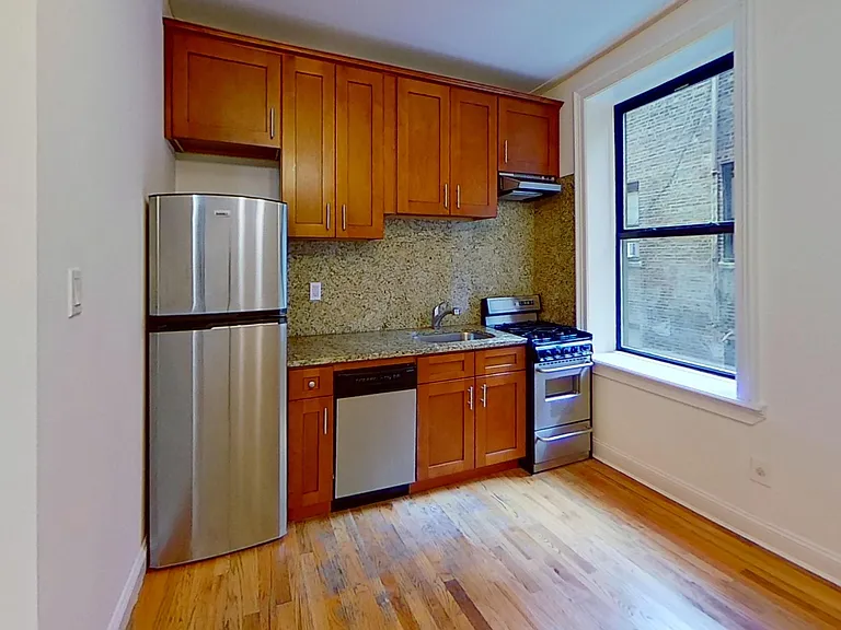 245 W 51st St #408 — Photo 6