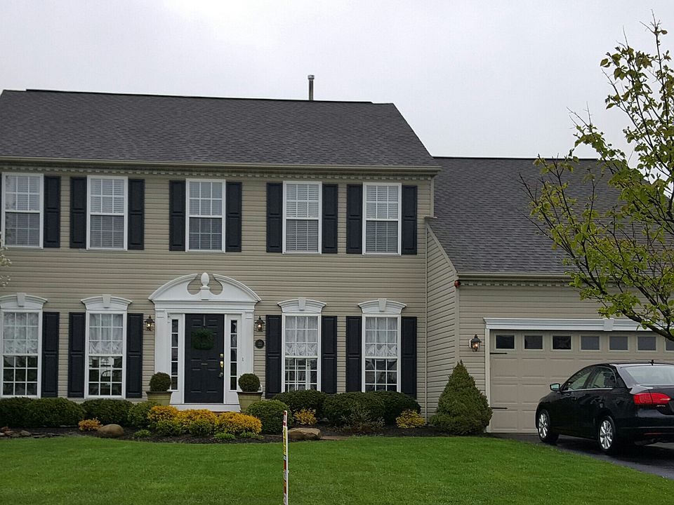 1st image of 23 Parkedge Dr