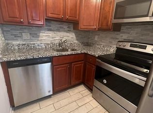 123 Stevens Ave #123D, Monroe Township, NJ 08831