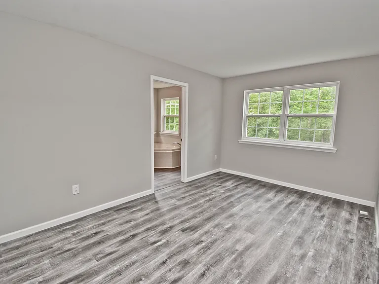 557 Marco Way — Photo 26